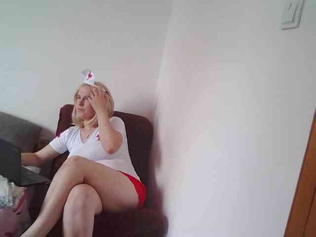 MariamKorbit webcam