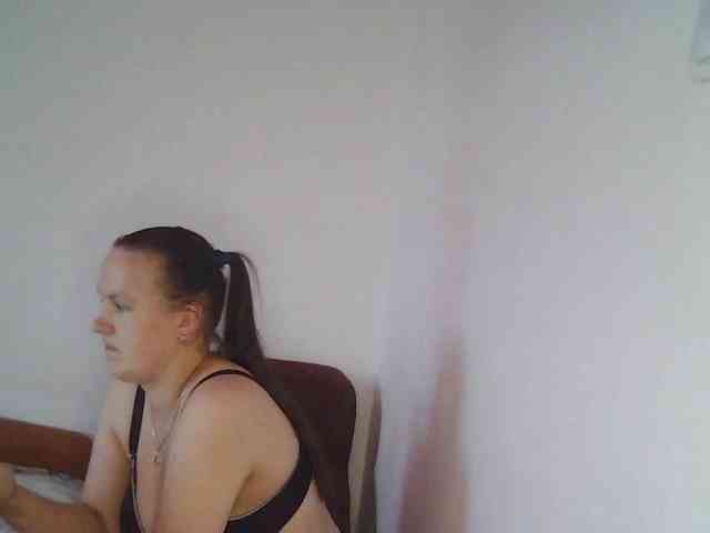 MariamKorbit webcam