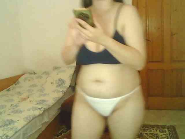 MariamKorbit webcam