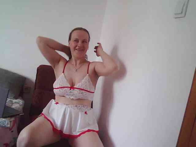 MariamKorbit webcam