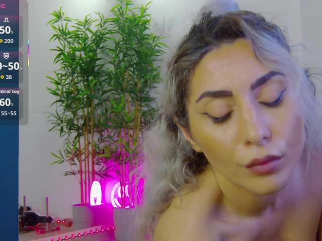 CelineMeyer live cam on BongaCams