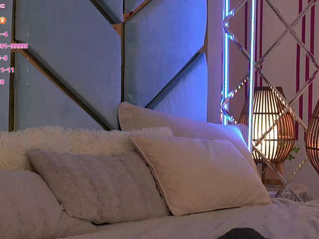 SilverrMoon live cam on BongaCams