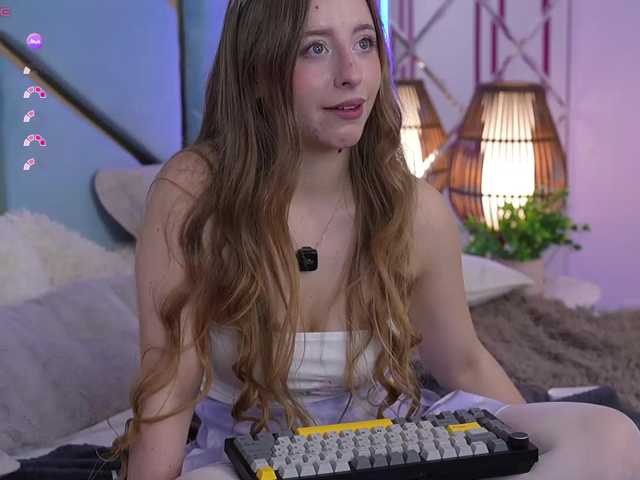 SilverrMoon, en directo ahora en BongaCams