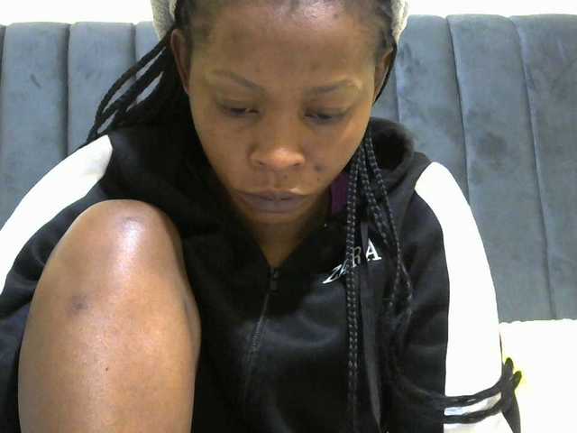 PrettyAlianah live cam on BongaCams