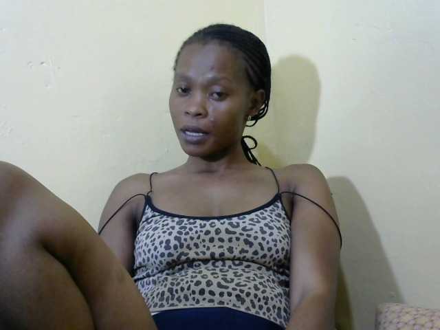 PrettyAlianah live cam on BongaCams