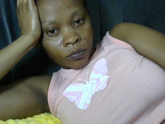 PrettyAlianah live cam on BongaCams