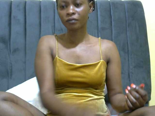 PrettyAlianah live cam on BongaCams