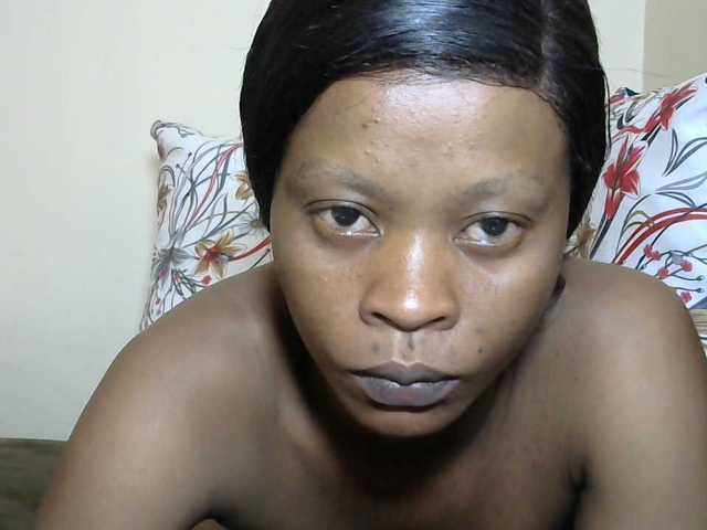 PrettyAlianah live cam on BongaCams