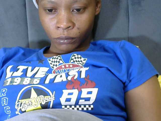 PrettyAlianah live cam on BongaCams