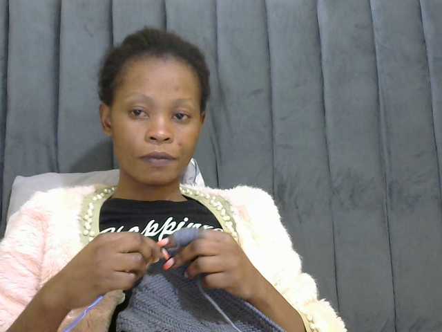 PrettyAlianah live cam on BongaCams