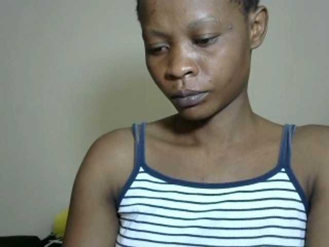 PrettyAlianah live cam on BongaCams