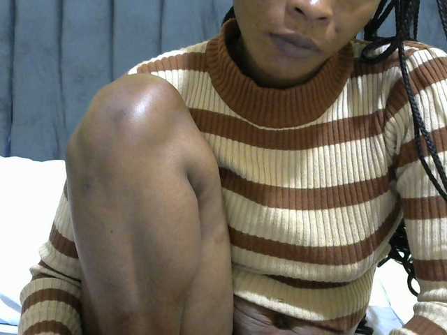 PrettyAlianah live cam on BongaCams