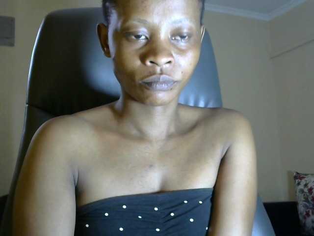 PrettyAlianah live cam on BongaCams