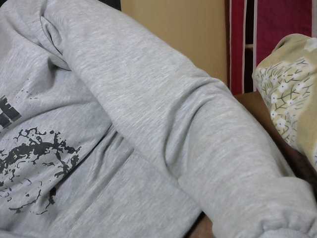 PrettyAlianah live cam on BongaCams
