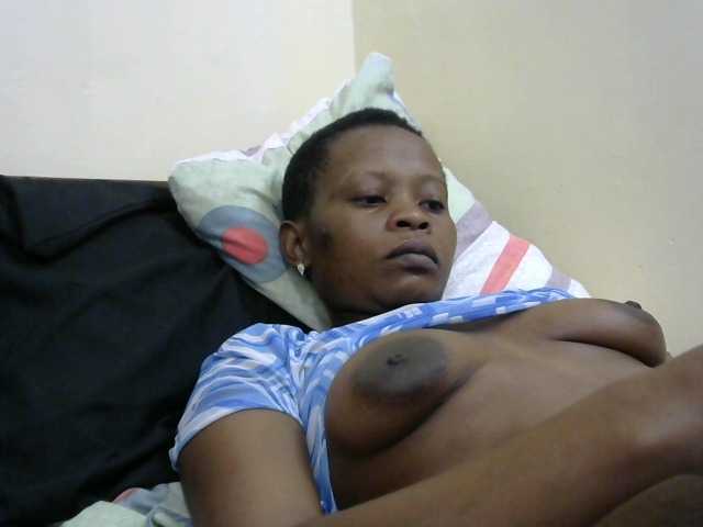 PrettyAlianah live cam preview