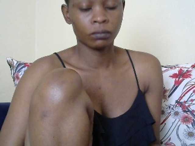 PrettyAlianah live cam on BongaCams