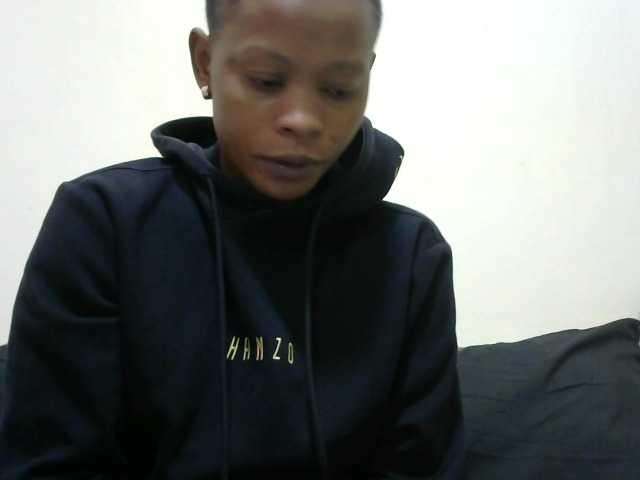 PrettyAlianah live cam on BongaCams