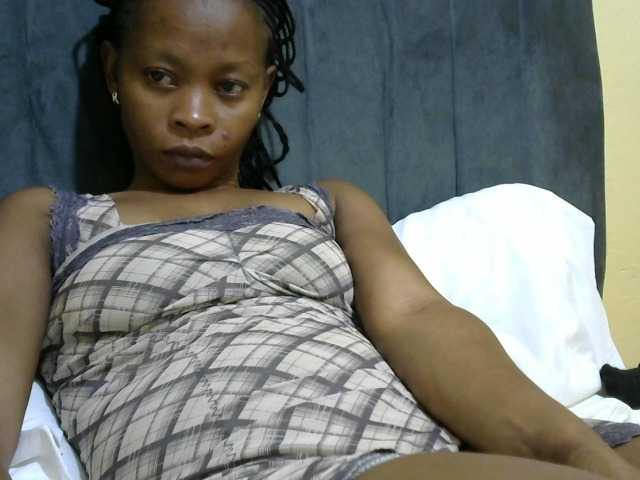 PrettyAlianah live cam on BongaCams