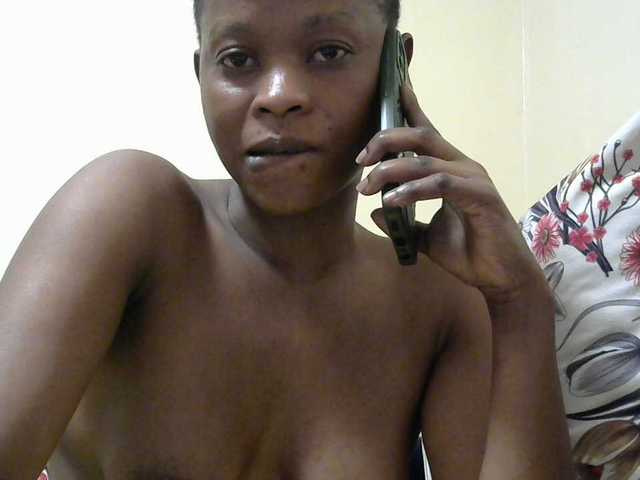 PrettyAlianah live cam on BongaCams