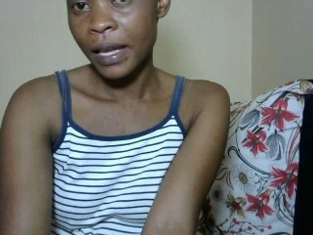 PrettyAlianah live cam on BongaCams