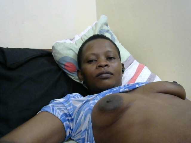 PrettyAlianah live cam on BongaCams