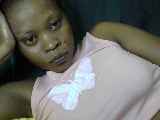 PrettyAlianah live cam on BongaCams