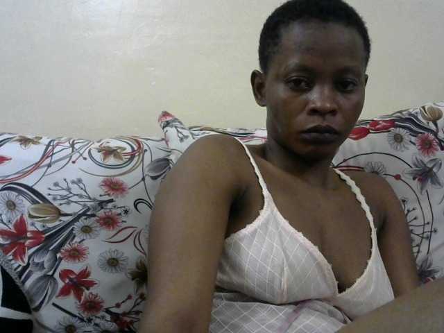 PrettyAlianah live cam on BongaCams