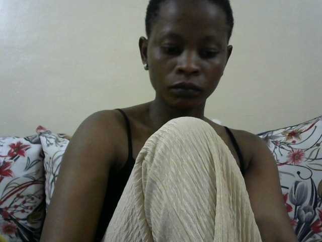 PrettyAlianah live cam on BongaCams
