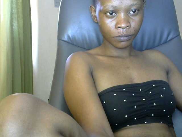 PrettyAlianah live cam on BongaCams