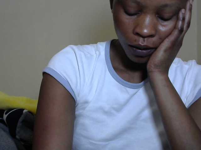 PrettyAlianah live cam on BongaCams