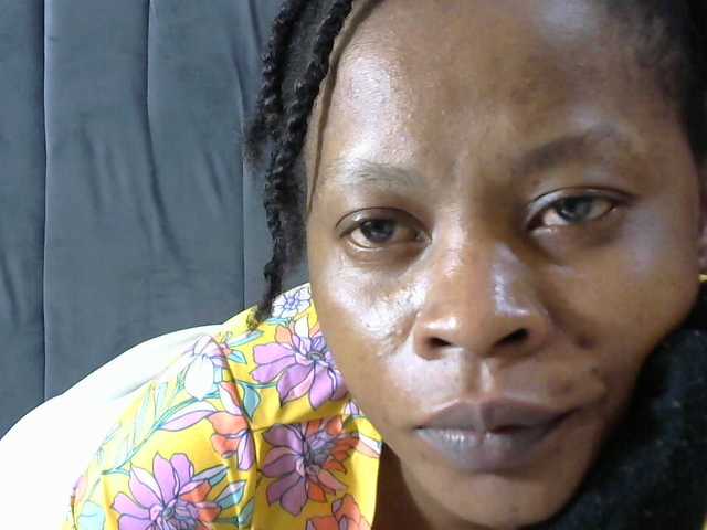PrettyAlianah live webcam show