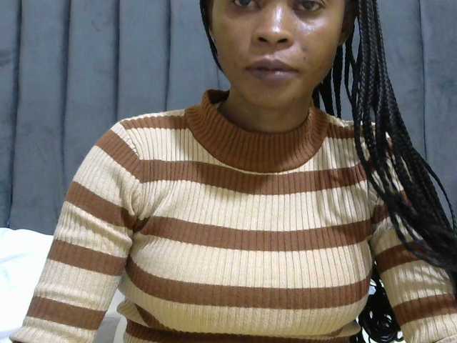 PrettyAlianah live cam on BongaCams