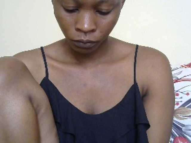 PrettyAlianah live cam on BongaCams