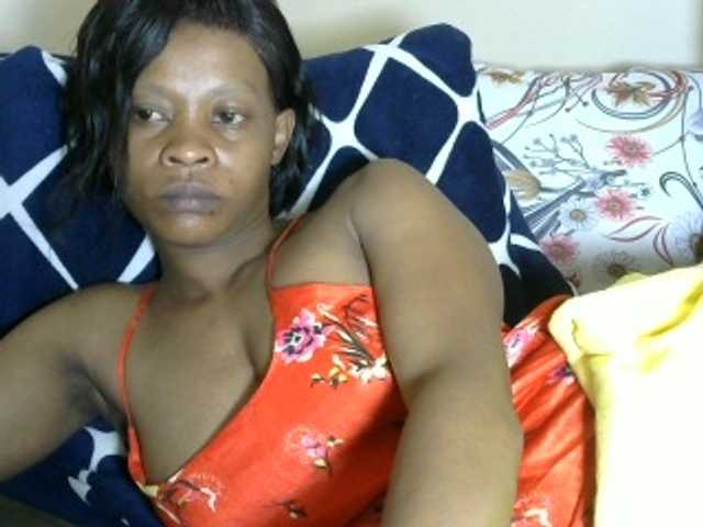 PrettyAlianah live cam on BongaCams