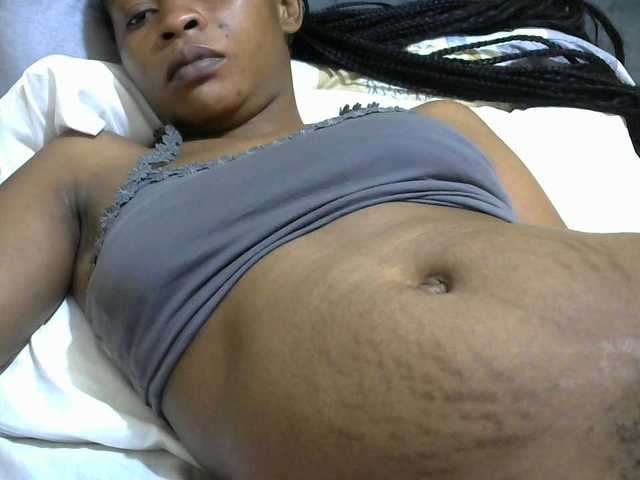 PrettyAlianah live cam on BongaCams