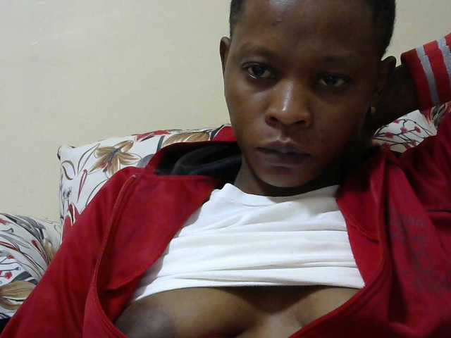PrettyAlianah live cam on BongaCams