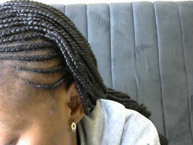 PrettyAlianah live cam on BongaCams