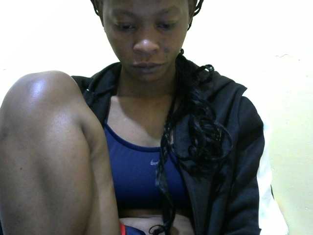 PrettyAlianah live cam on BongaCams