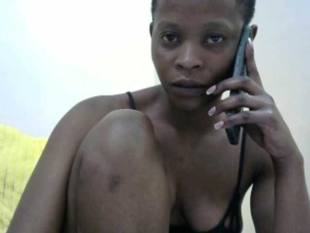 PrettyAlianah live cam on BongaCams