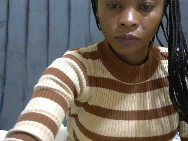 PrettyAlianah live cam on BongaCams