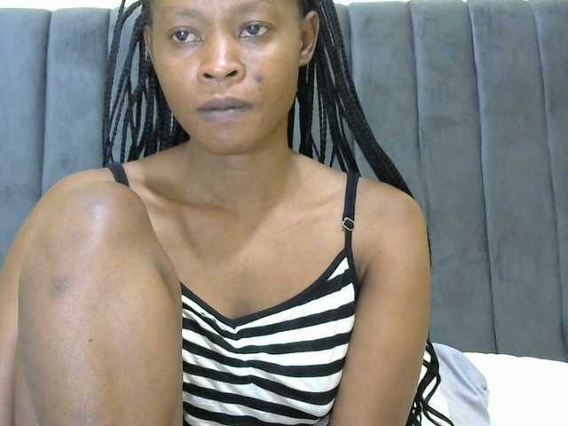 PrettyAlianah live cam on BongaCams