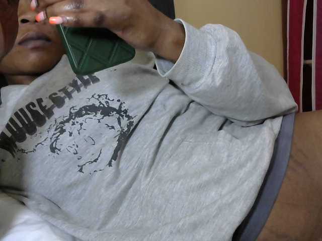 PrettyAlianah live cam on BongaCams