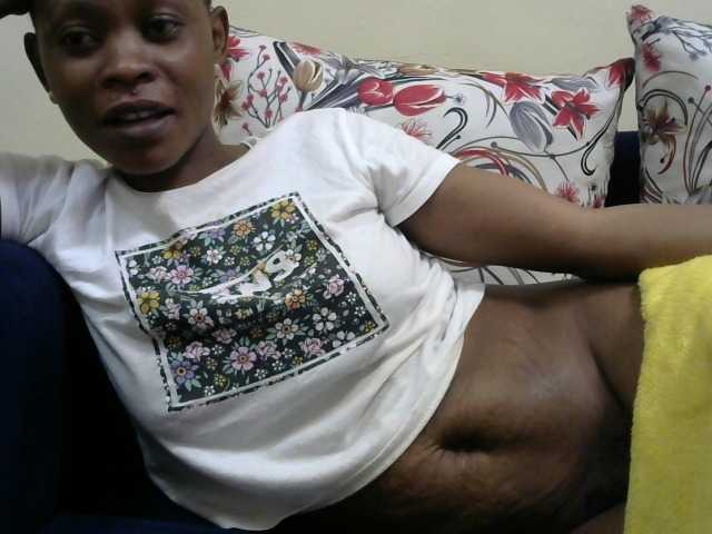 PrettyAlianah live cam on BongaCams