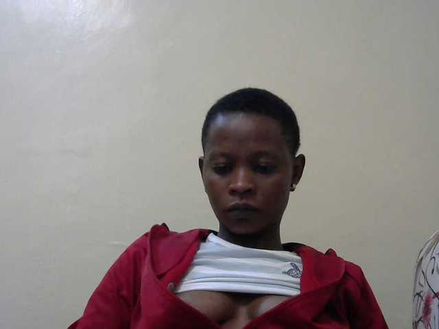 PrettyAlianah live cam on BongaCams