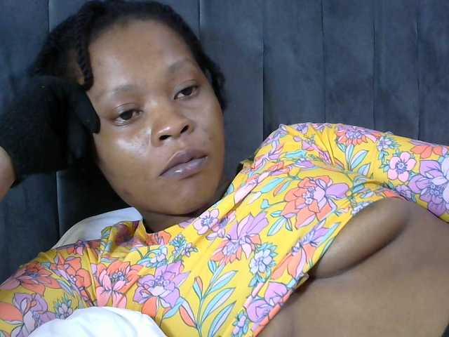 PrettyAlianah live webcam show