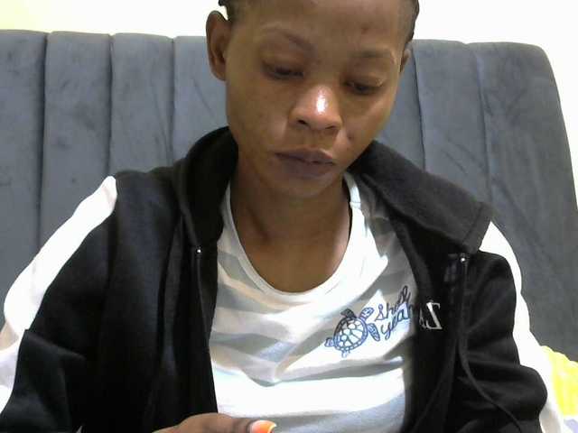 PrettyAlianah live cam on BongaCams