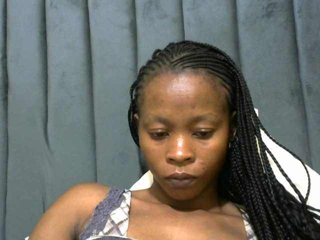 PrettyAlianah live cam on BongaCams