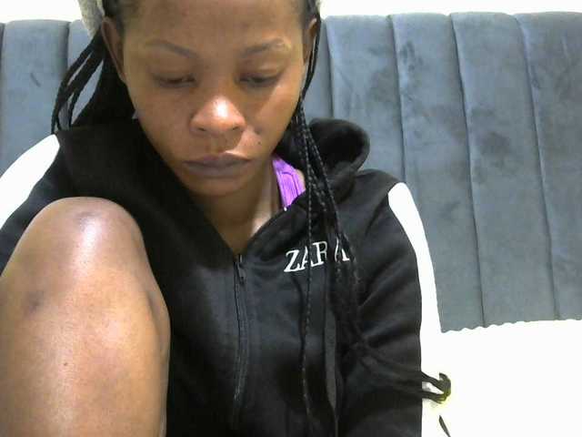 PrettyAlianah live cam on BongaCams
