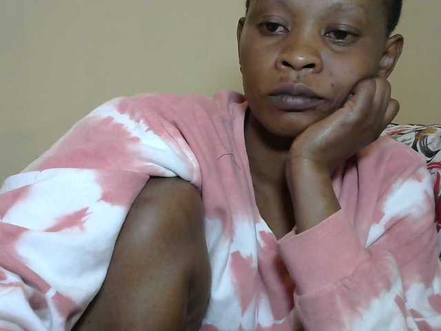 PrettyAlianah live cam on BongaCams