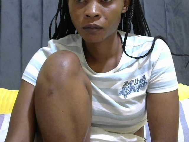 PrettyAlianah live cam on BongaCams